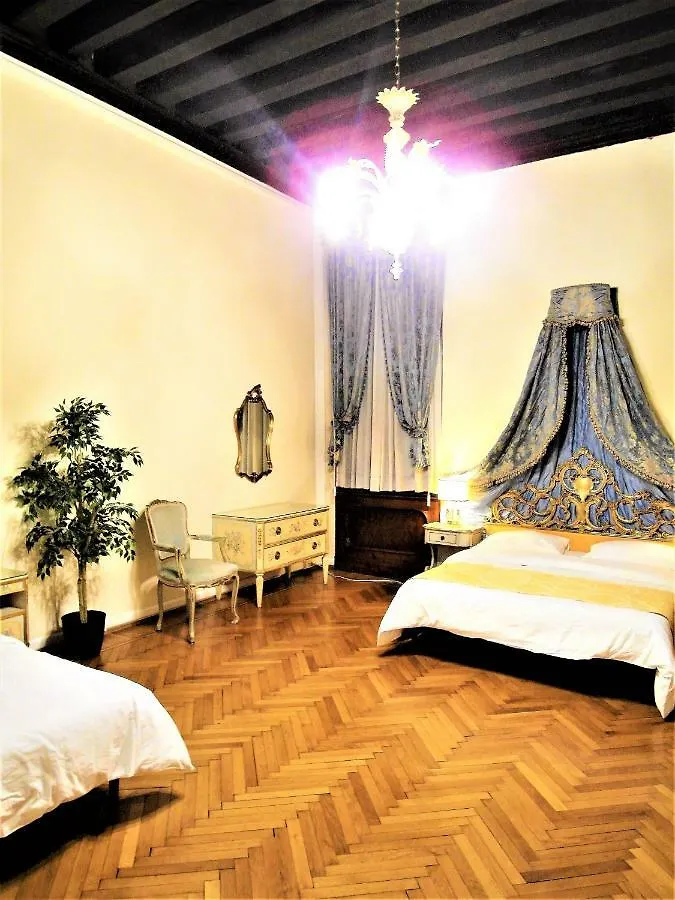 Guest house Noble Palace Grand Canal Hotel Venice Italy