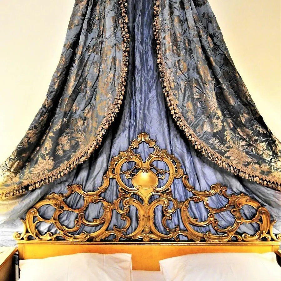 Noble Palace Grand Canal Hotel Venice 0*,  Italy