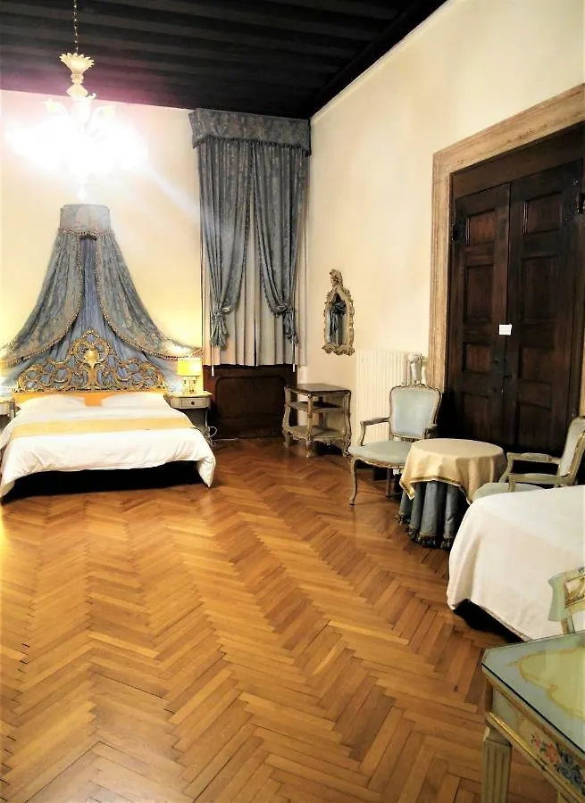 Guest house Noble Palace Grand Canal Hotel Venice Italy